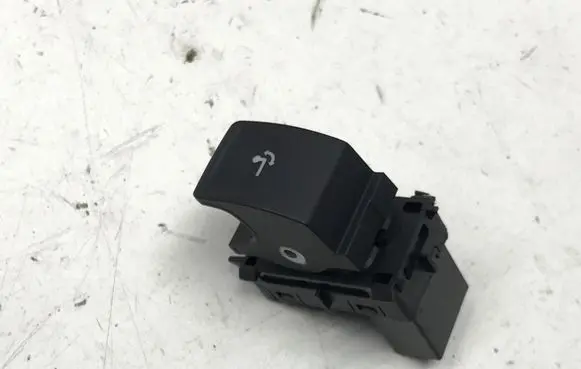 Volkswagen Tiguan Switch for retractable tow bar 5TA959511