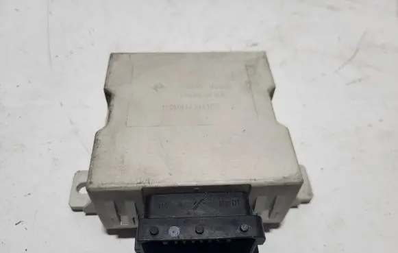 Toyota Avensis T220 Window wiper relay 150696 110806F