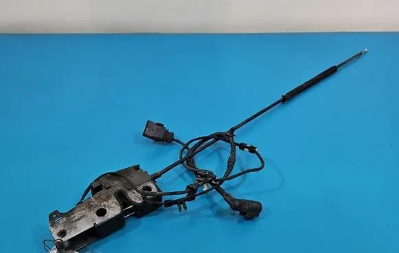 Volkswagen PASSAT B7 Engine bonnet/hood lock/catch IMPRK1579804