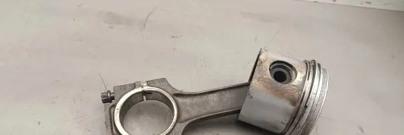 BMW 5 E34 Piston with connecting rod 1717083 C45