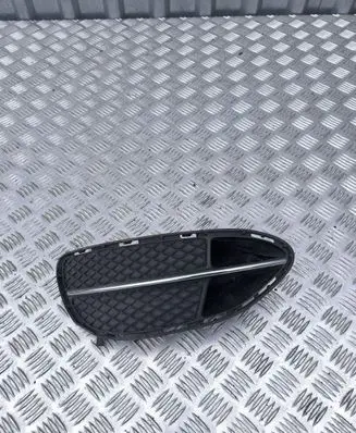Mercedes-Benz E W212 Front bumper lower grill 2128851922 A2128851922