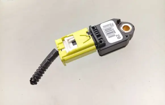 Toyota Auris 150 Airbag deployment crash/impact sensor 8983102080