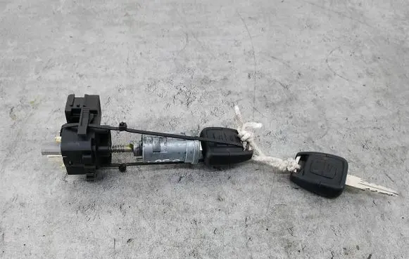 Opel Astra G Ignition lock