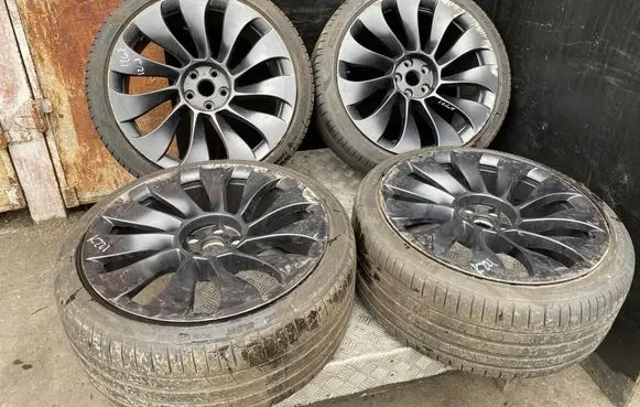 Tesla Model Y R21 alloy rim 118822700C