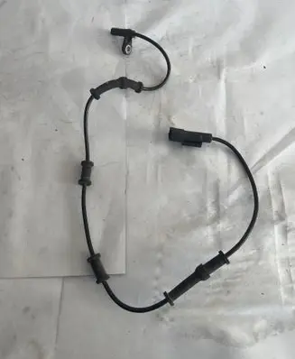 Chrysler 300C ABS brake wheel speed sensor 04779639AB 25071162154