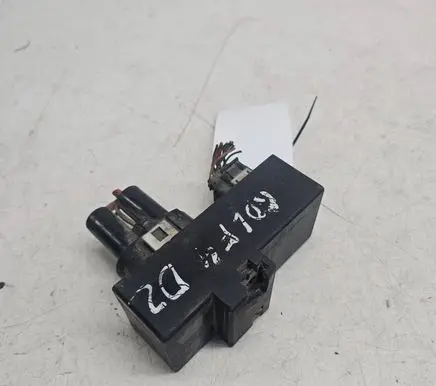 Volkswagen Golf IV Coolant fan relay 1J0919506H