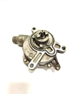 Volvo S80 Vacuum pump 30731825