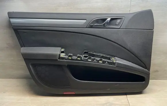 Skoda Superb B6 (3T) Front door card panel trim 3T1867011 0000113135
