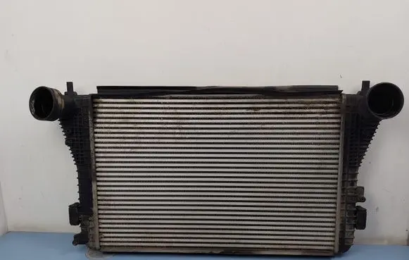 Volkswagen Golf V Intercooler radiator 1K0145803L