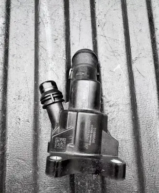 Volvo S90, V90 Thermostat 31686046
