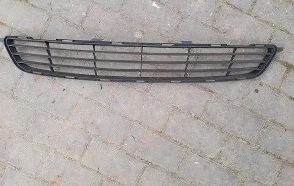 Toyota Corolla E140 E150 Front bumper lower grill 5311202090