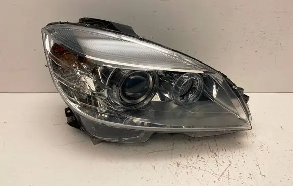 Mercedes-Benz C W204 Headlight/headlamp A2048209061 030123428213 LE06A6148X