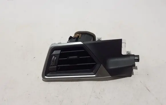 BMW 4 G22 G23 G24 G26 Dashboard side air vent grill/cover trim 6805796