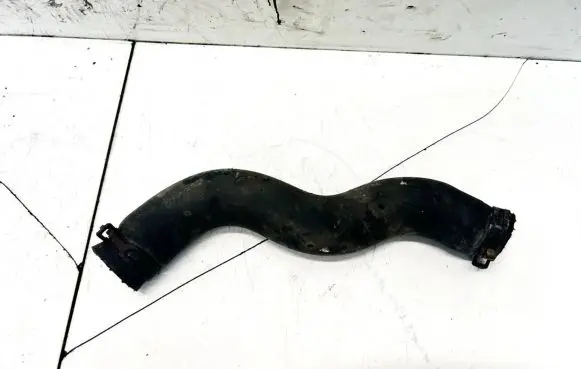 Jeep Grand Cherokee (WK) Air intake hose/pipe