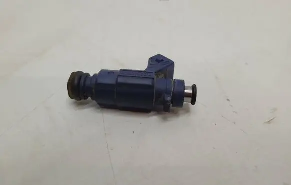 Mercedes-Benz C AMG W203 Fuel injector 0280156014 A110780149
