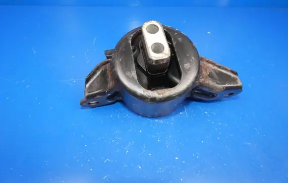 Hyundai i30 Engine mount vacuum valve 