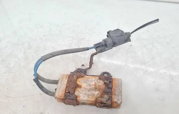 Toyota Avensis T250 Coolant fan relay 2468103560