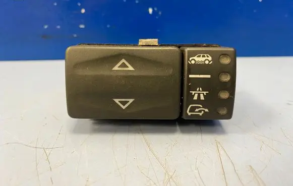 Land Rover Range Rover P38A Suspension ride height/mode switch AMR5823