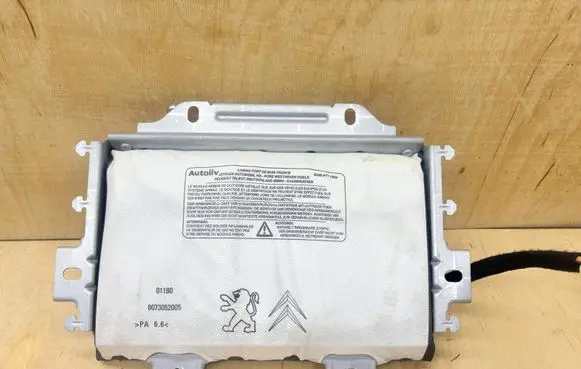 Peugeot RCZ Passenger airbag 9681466680 3384307