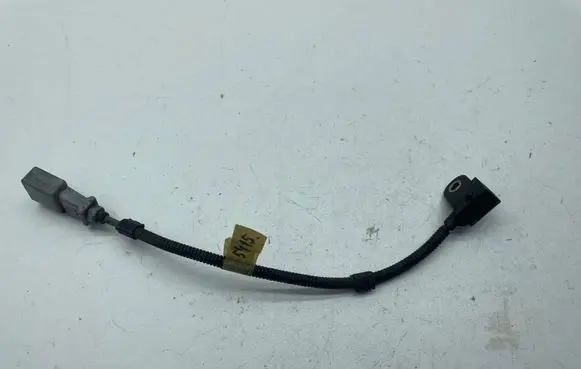 Volkswagen PASSAT B6 Camshaft position sensor 03L907601