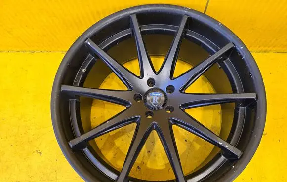 Audi RS6 C7 R22 alloy rim 
