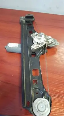 Mercedes-Benz C W203 Rear door window regulator with motor A2037300946