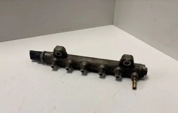 Renault Master II Fuel main line pipe 8200347593 0445214042