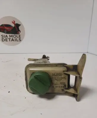 Audi A6 S6 C5 4B Power steering fluid tank/reservoir G002000