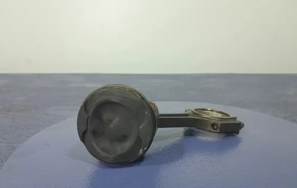 Piston