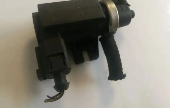 Volkswagen Sharan Turbo solenoid valve 1J0906627 72290320