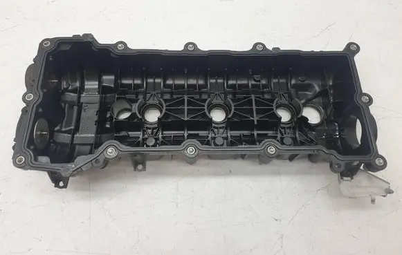 Dodge Durango Rocker cam cover 04893802AE 04893802 05048045AB