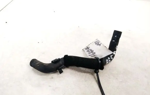 Volkswagen PASSAT B5 Engine coolant pipe/hose