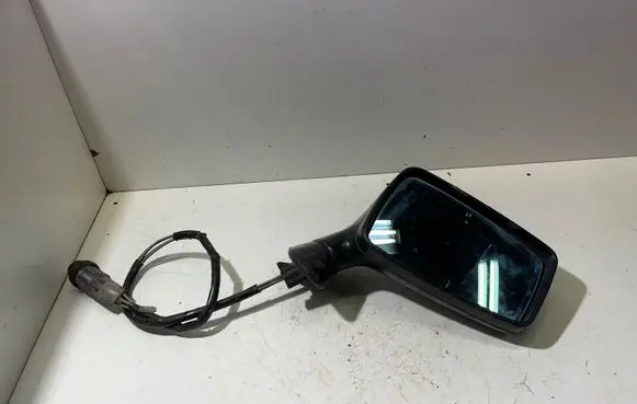 Audi 80 90 S2 B4 Manual wing mirror 6007665