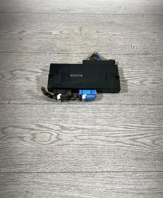 BMW 3 E90 E91 Comfort/convenience module 6982709 10681810 6135982707