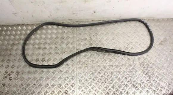Opel Mokka Rubber seal rear door 