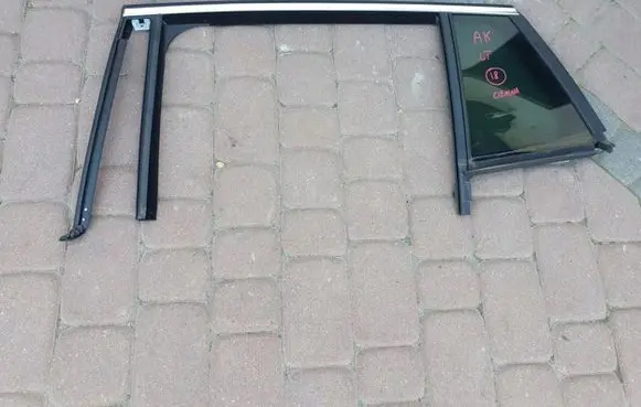 Opel Astra K Sliding door window/glass 