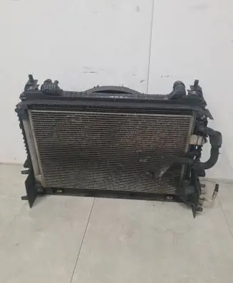 Jaguar XE Radiator set GX738C607AD GX738005DC GX738K230BA