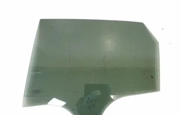 BMW 2 F45 Rear door window glass 7374681