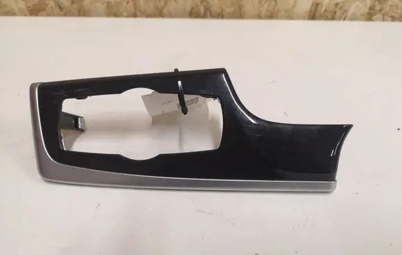 BMW 5 F10 F11 Dashboard glove box trim 9166644A 52850610 9166644