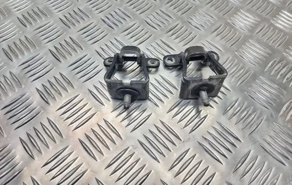 Skoda Octavia Mk3 (5E) Tailgate/trunk/boot hinge 5G6827301
