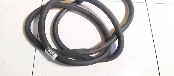 Volkswagen PASSAT B6 Rubber seal front coupe door 