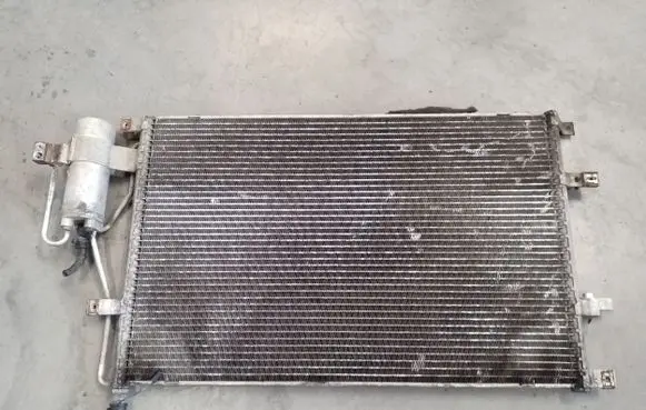 Volvo V70 A/C cooling radiator (condenser) 31101053