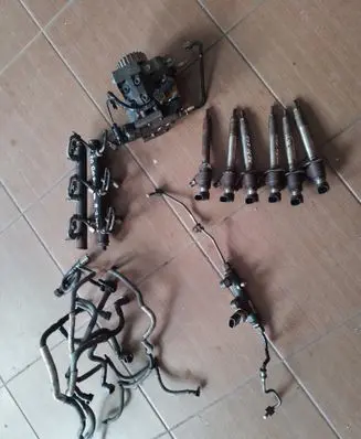 Peugeot 607 Fuel injection system set 5U3Q9K646AA 5WS40157