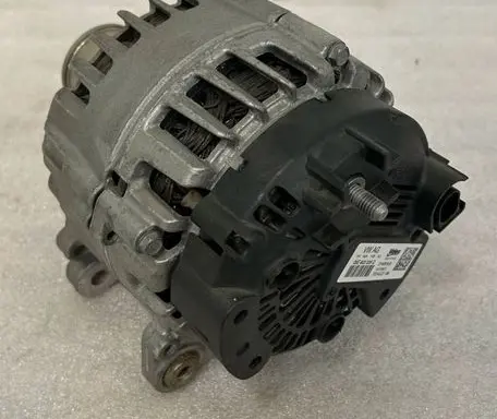 Skoda Kodiaq Generator/alternator 05E903026Q