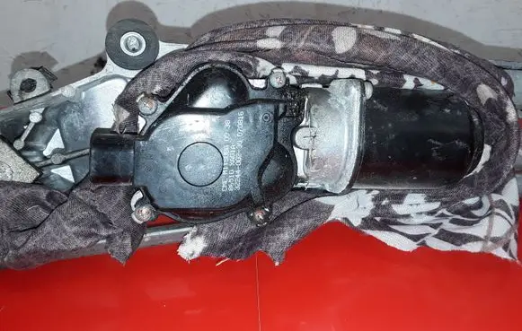 Subaru Tribeca Wiper motor 86510XA01A 3224400230