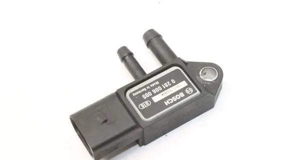 Audi A6 S6 C6 4F Exhaust gas pressure sensor 0281006005