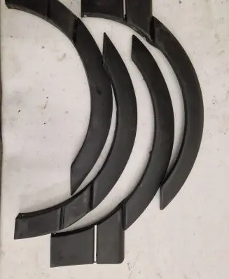 Volkswagen PASSAT B3 Front arch trim 333853088 357853086 333853087