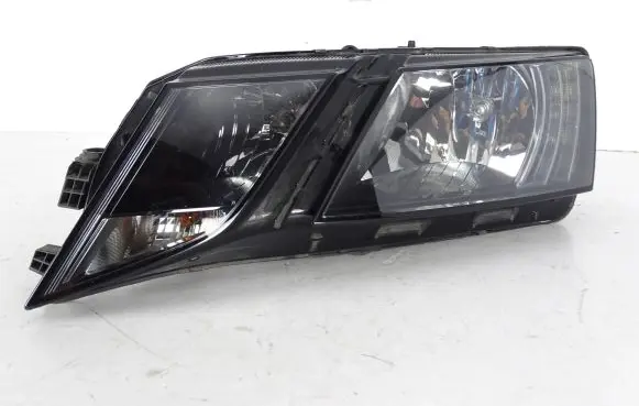 Skoda Octavia Mk3 (5E) Headlight/headlamp 5E1941015C