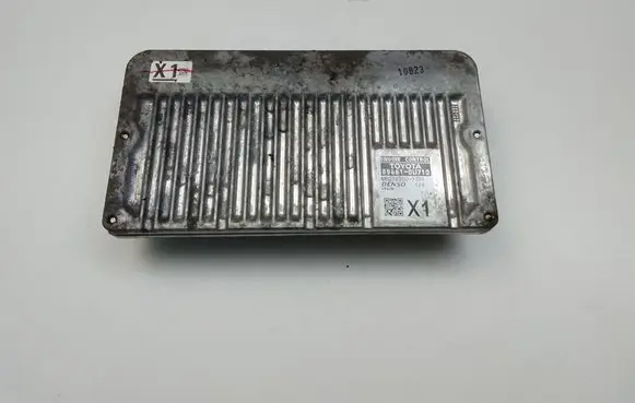 Toyota Yaris Engine control unit/module 896610U710
