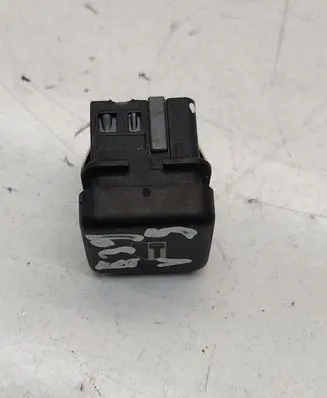BMW 5 E39 Central locking switch button 8360828